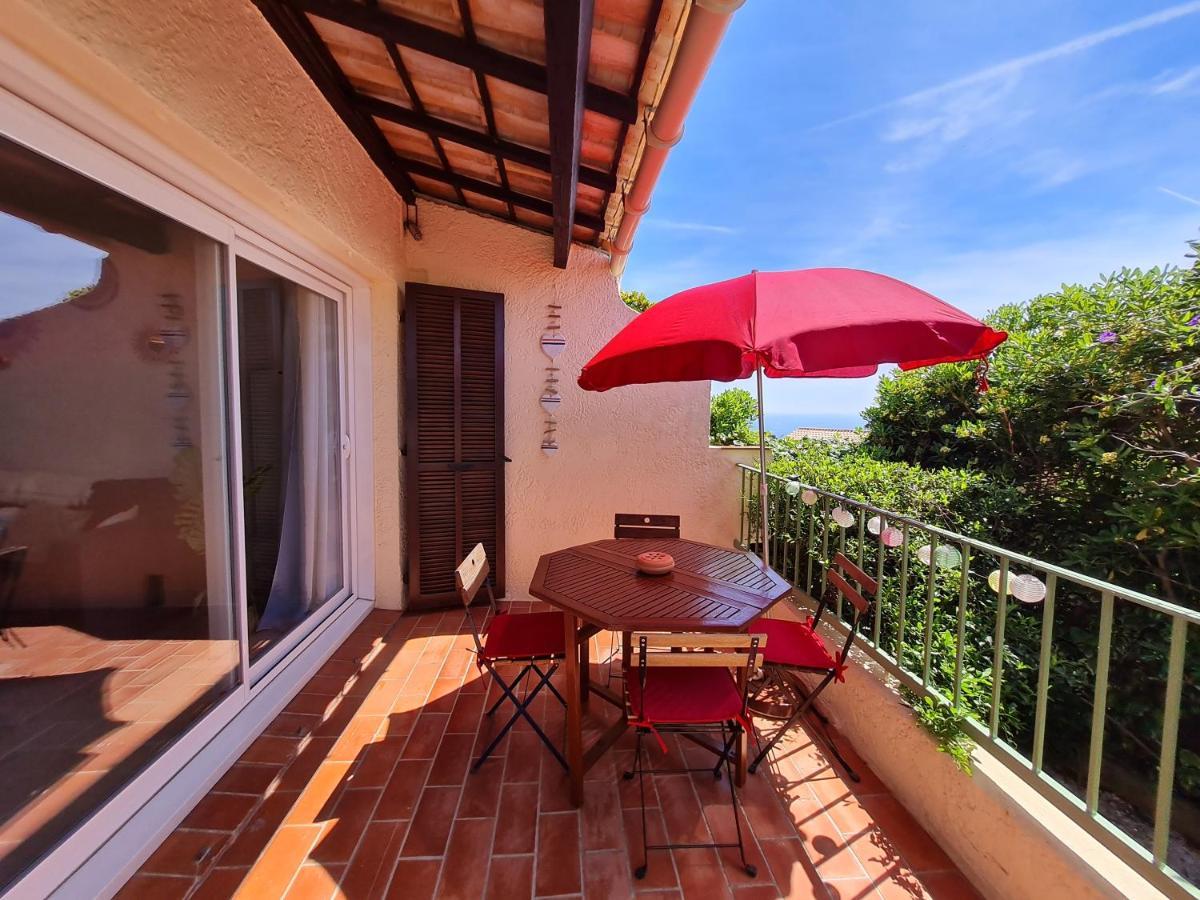 Bel Appartement Renove, Avec Terrasse Et Piscine La Croix-Valmer Exteriér fotografie