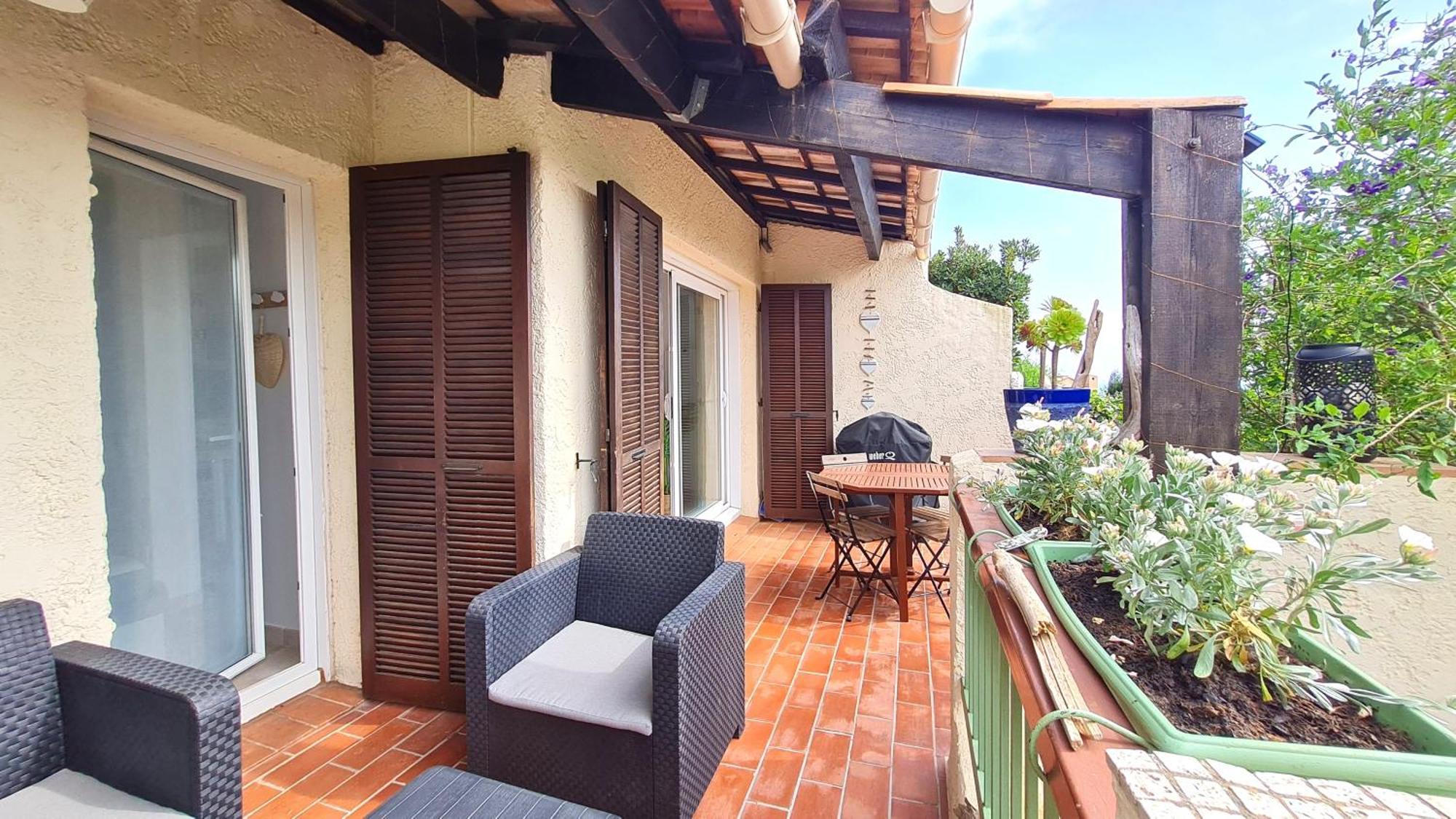 Bel Appartement Renove, Avec Terrasse Et Piscine La Croix-Valmer Exteriér fotografie
