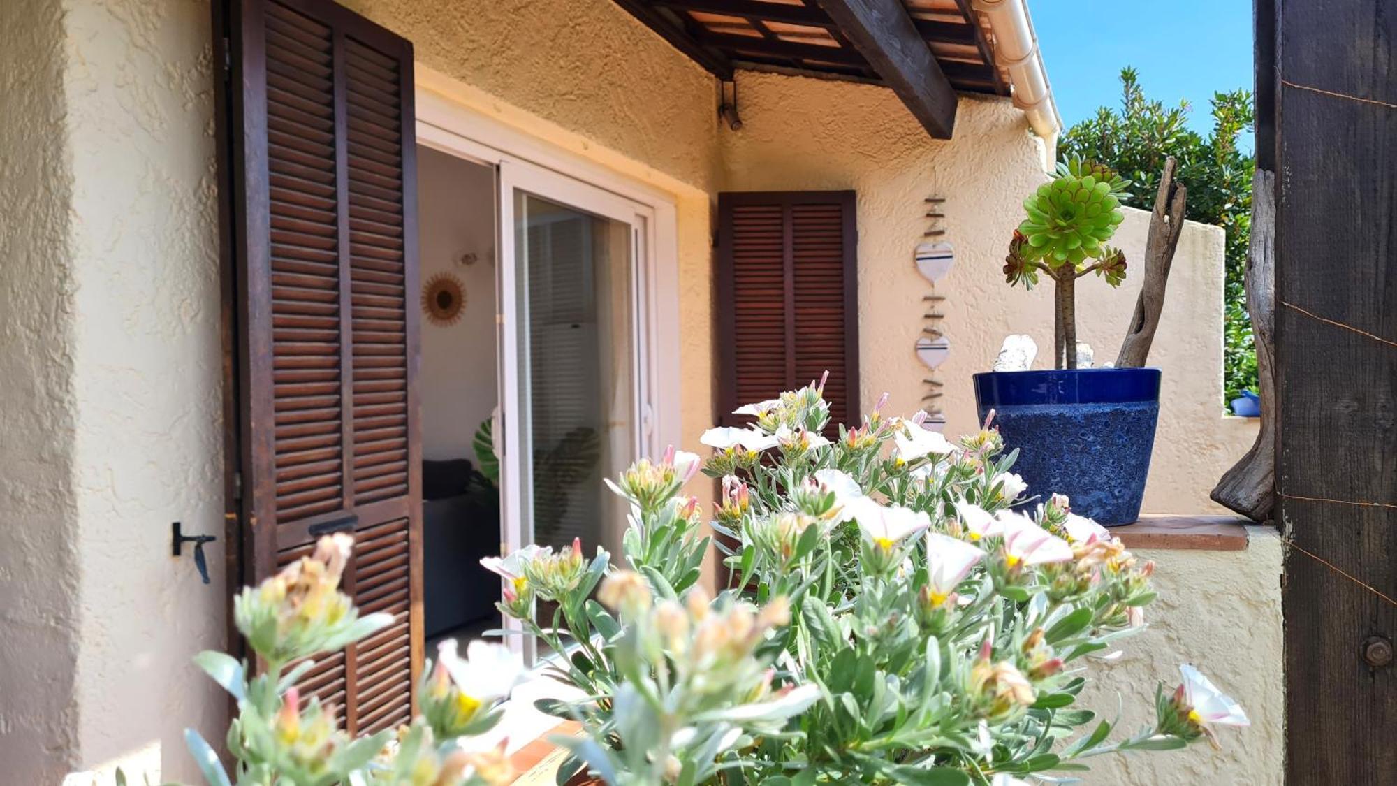 Bel Appartement Renove, Avec Terrasse Et Piscine La Croix-Valmer Exteriér fotografie